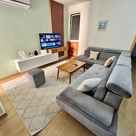 Edi'S Apartament ティラナ エクステリア 写真