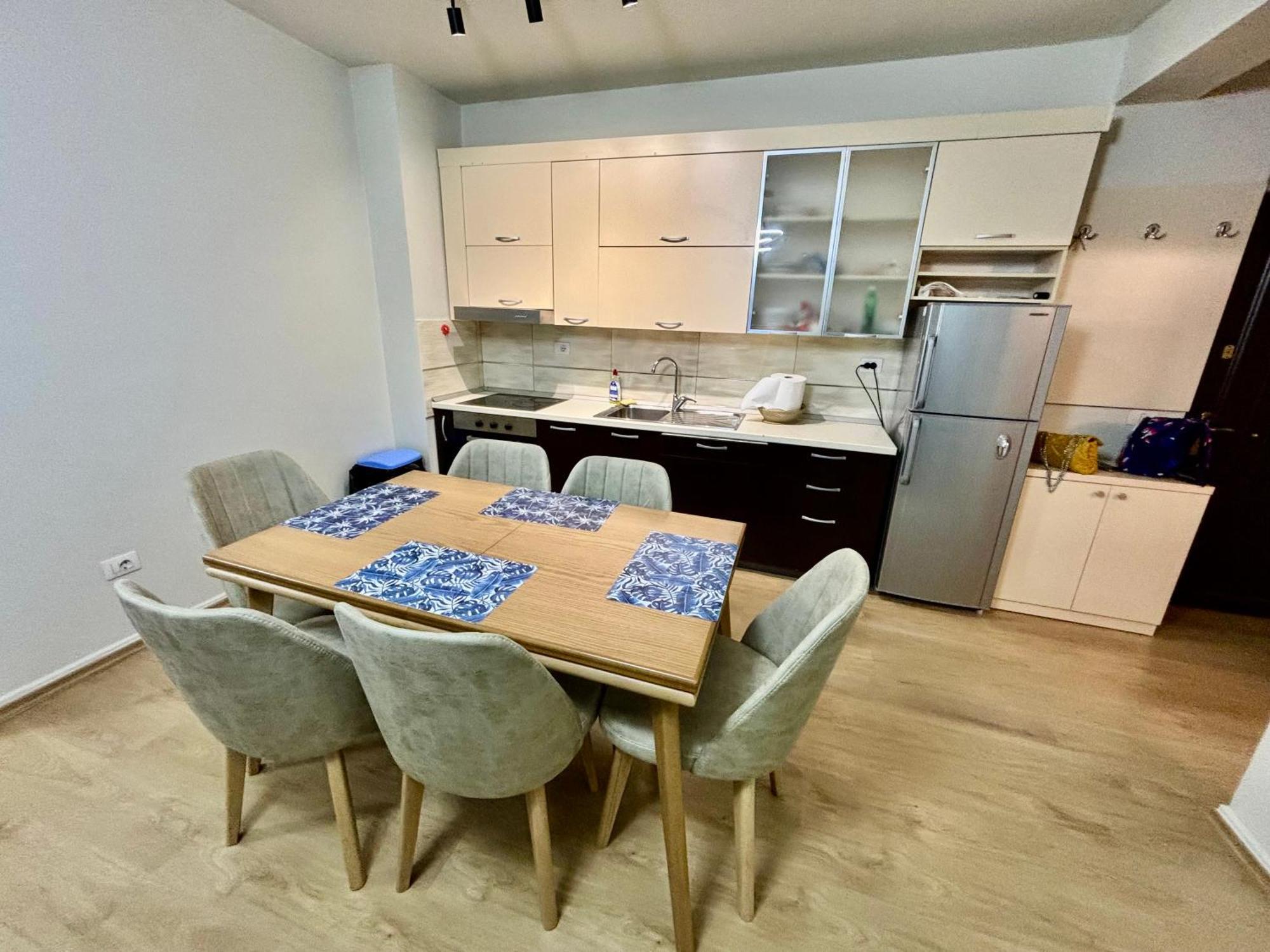 Edi'S Apartament ティラナ エクステリア 写真